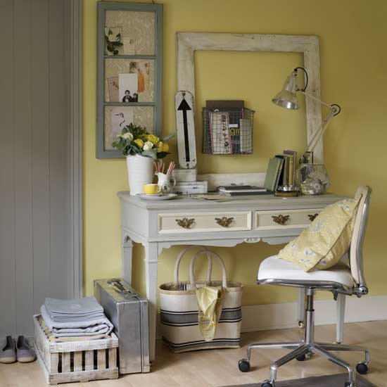 14 yellow grey gray cream traditional country home office Via Homeklondike