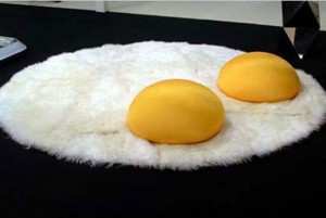 sunny side up novelty fried egg rug by Valentina Audrito