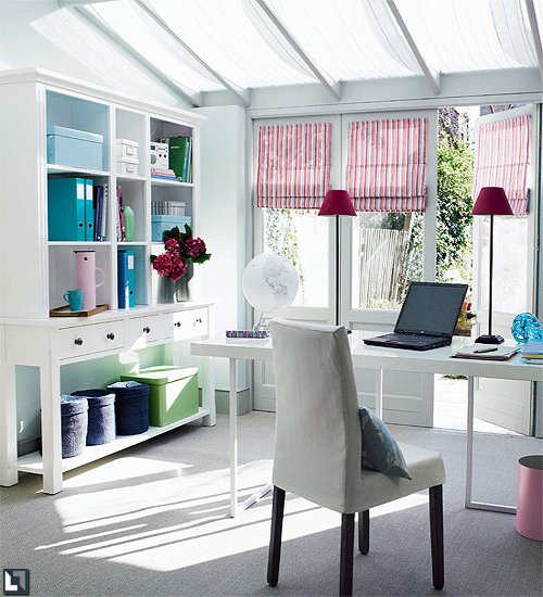 5 red white country home office Via 2juh