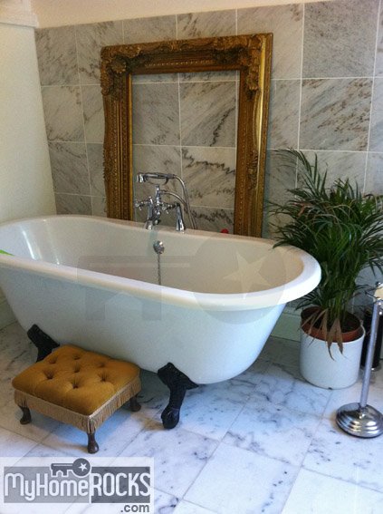 traditional classic white bathroom scheme claw foot roll top bath traditional classic white bathroom scheme claw foot roll top bath