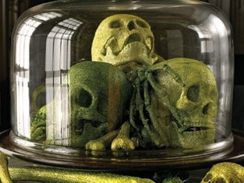 Halloween bell jar display glitter skulls